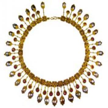 Superbe collier de seconde main en or jaune 750 millièmes (18 carats). Fermoir à cliquet avec 8 de sécurité.